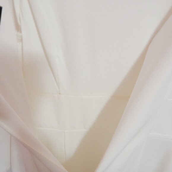 New Halston Dress - Picture 13 of 14